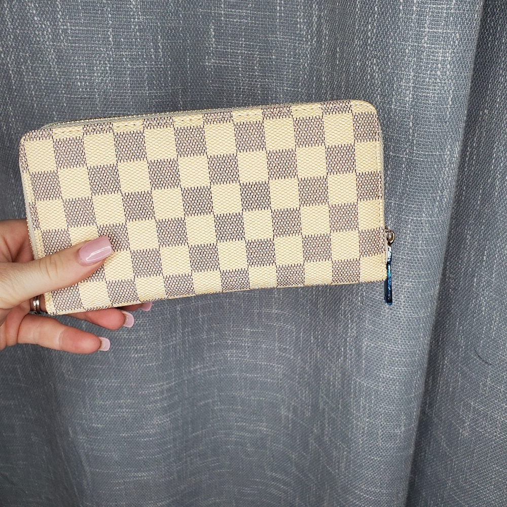 Cream Checkered Wallet